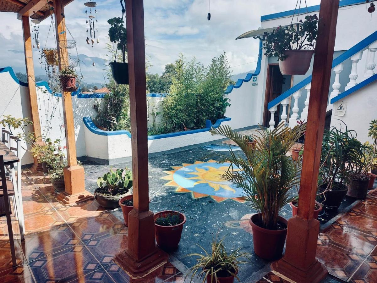 Hostal Chasqui Otavalo Luaran gambar