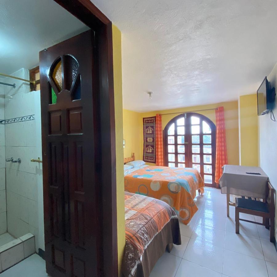 Hostal Chasqui Otavalo Luaran gambar