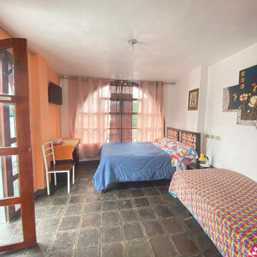 Hostal Chasqui Otavalo Luaran gambar