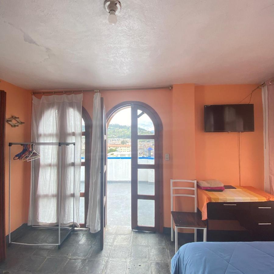 Hostal Chasqui Otavalo Luaran gambar