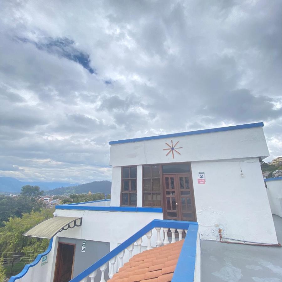 Hostal Chasqui Otavalo Luaran gambar