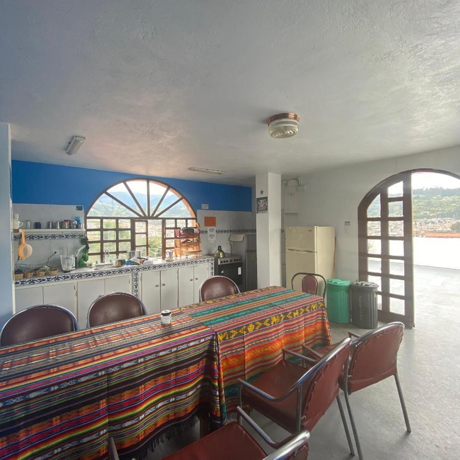 Hostal Chasqui Otavalo Luaran gambar