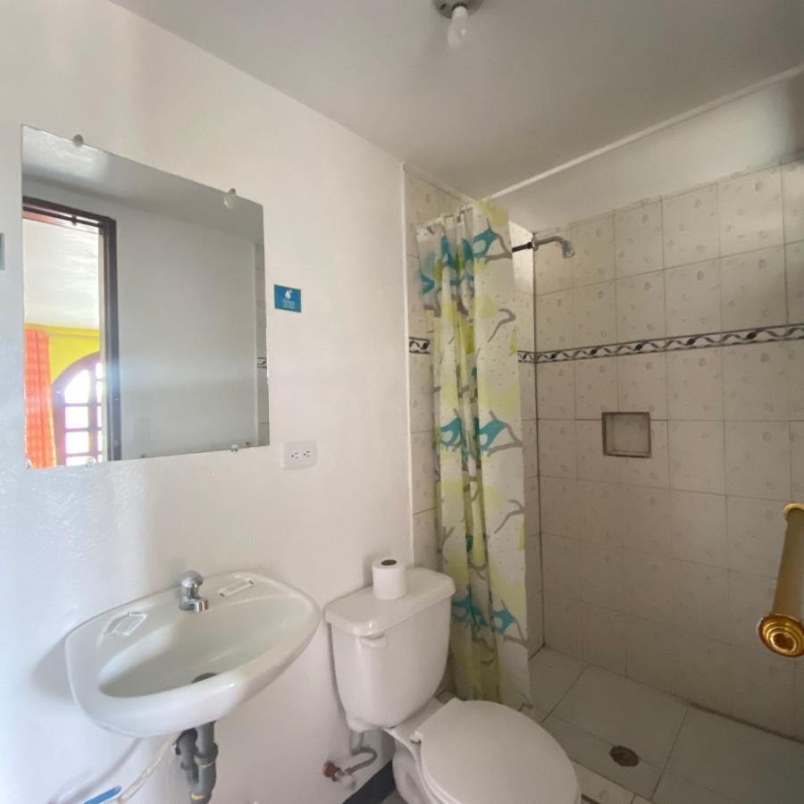 Hostal Chasqui Otavalo Luaran gambar