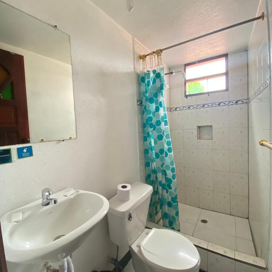 Hostal Chasqui Otavalo Luaran gambar