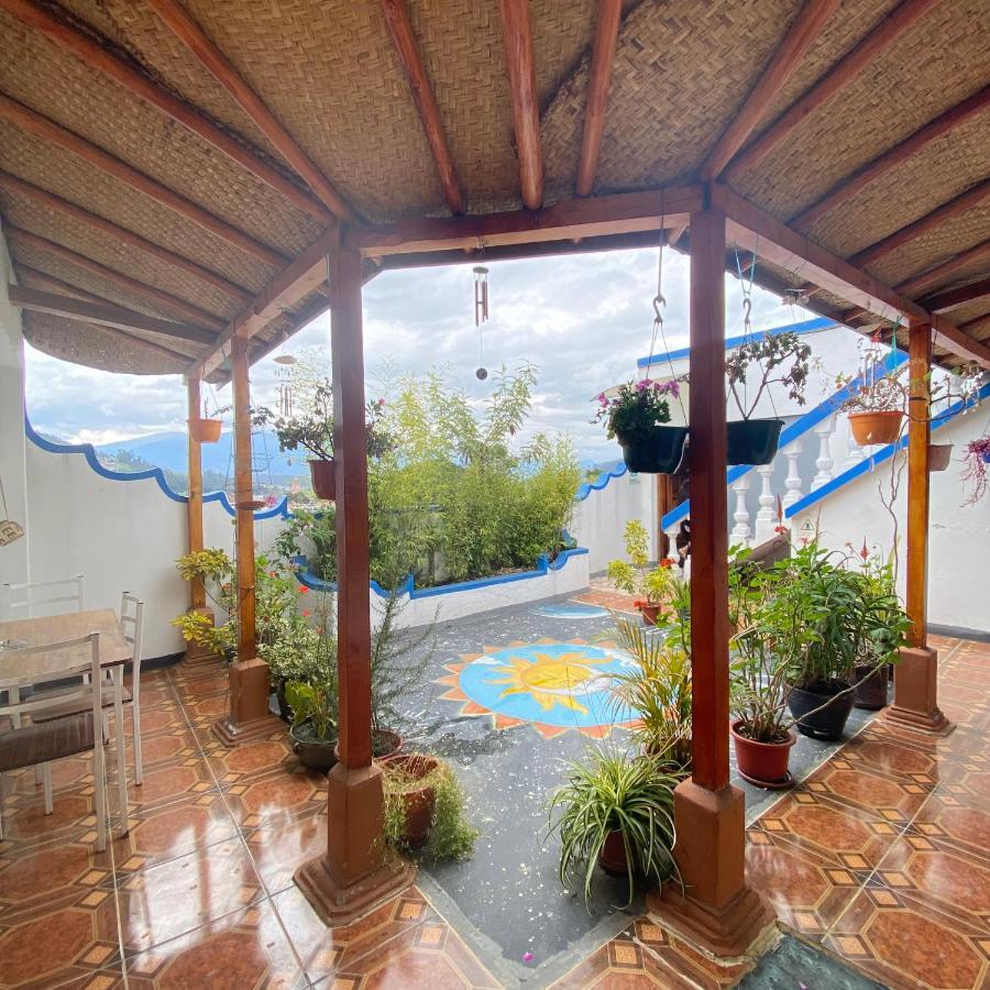 Hostal Chasqui Otavalo Luaran gambar