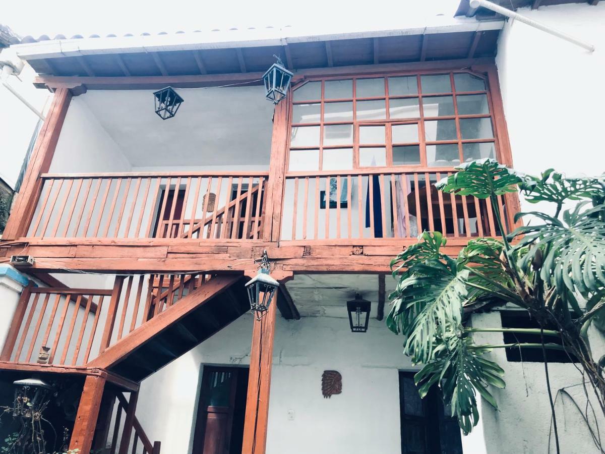 Hostal Chasqui Otavalo Luaran gambar